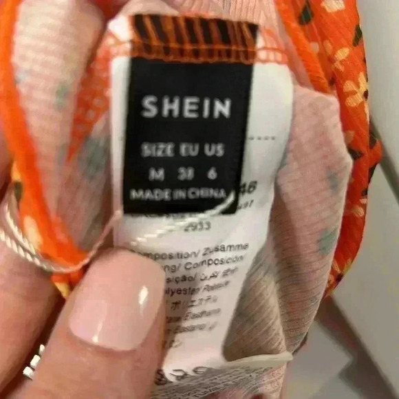 SHEIN Crop Top NWT - Size M - Picture 2 of 4